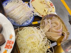 -萍姐火锅·公路夜市(打浦桥日月光店)