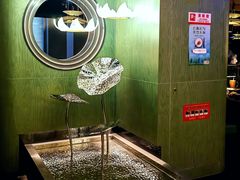 -湊湊火锅·茶憩(杭州湖滨银泰in77店)