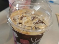 粉樱气泡咖啡-瑞幸咖啡(德商国际店)