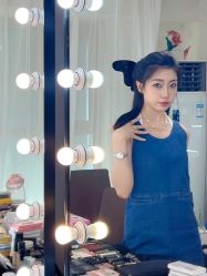 -红馆妆造(中央大街店)