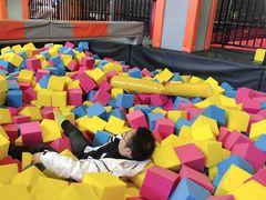 -嗨翻Hi-Fun竞技主题乐园·蹦床亲子生日轰趴(国光1937店)