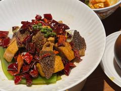 羊肚菌麻辣香锅-庆春朴门