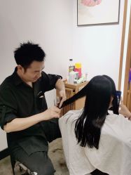 -心迪染发专门店