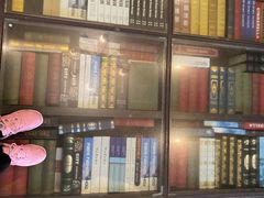 -钟书阁(松江泰晤士小镇店)