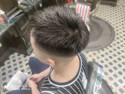 -海文先生国潮烫染男士理发馆