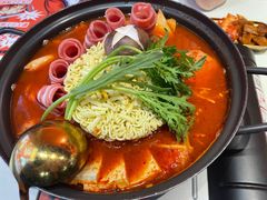 肥牛芝士部队火锅-崔解放·朝韩大排档(虹悦城店)