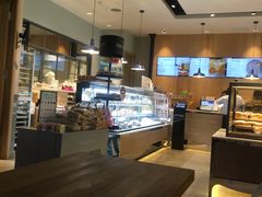 -巴黎贝甜(大宁国际商业广场店)
