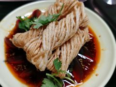 时令皮蛋拌馓子-靓靓蒸虾(中山里店)