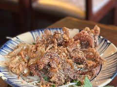 -Cục Gạch Quán