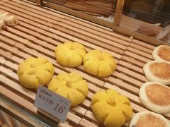 南瓜芝士-木子木水日式烫面包(世界城光谷店)