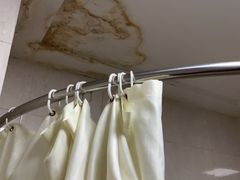 -红栌温泉山庄生态美食餐厅