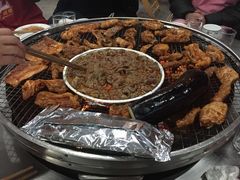 烤五花肉-毛小子西昌藿香火盆烧烤(学苑路店)