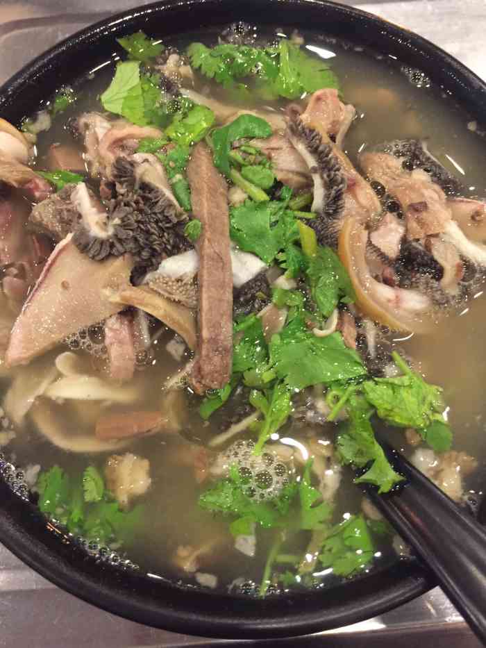 刘一碗羊肚(解放路店)-"和男朋友中午来吃就顺便打一下卡叭羊汤就.