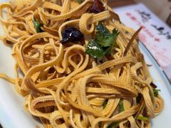 -山河屯铁锅炖·非遗铁锅炖(华强北店)