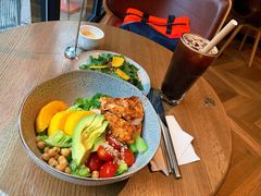 鸡肉牛油果芒果沙拉-Wagas沃歌斯(大学路店)