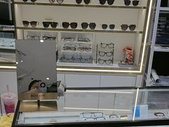 -沫芮眼镜·蔡司·依视路·尼康明月(环创店)