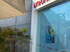 -UNI UNI(环亚凯瑟琳店)