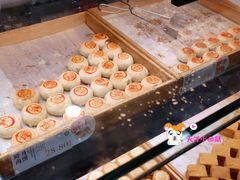 鲜肉月饼香菇-泸溪河桃酥(长乐路店)