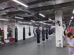 -FIGHTMAN格斗俱乐部(长宁临空店)