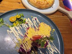 -米德维奇俄式西餐厅(西六道街店)