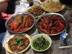-巴厘龙虾·榜首油焖大虾(音乐学院·沿江酒馆店)