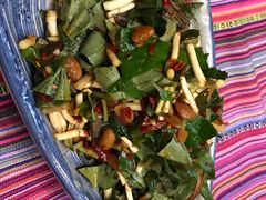 -香巴拉云南餐厅(华莱坞店)