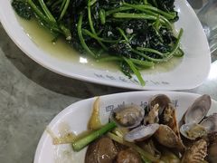 -四川小胡子海鲜(丁村万人海鲜广场店)