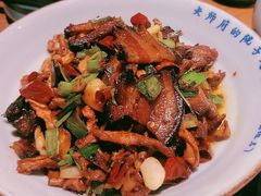 -吃饭皇帝大土家民族菜(正大广场店)