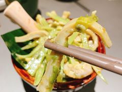 舂青花椒爆牛肚-云海肴·汽锅鸡·云南菜(高德置地店)