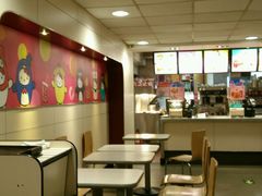 用餐区-麦当劳(交道口店)