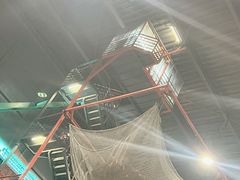 -极限PLAY运动娱乐新世界·团建派对潮玩休闲馆·室内蹦极高空游乐园