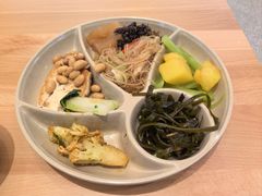 -素满香·全民食养自助(长宁龙之梦店)