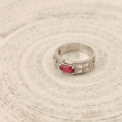 -威德钻石-克拉钻大本营(南京东路店)