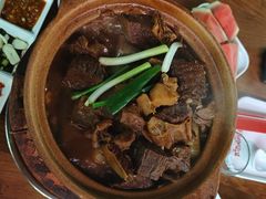 -阿润打边炉·鲜切鸡煲(华漕店)