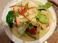 绿咖喱鸡肉套饭-GOGO Plate(成都太古里店)