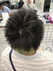 -宫铭烫发染发接发店