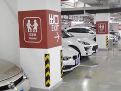 -百盛优客城市广场-停车场