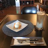 拿铁是我在首尔出差这些天里喝过比较维持水平的咖啡
