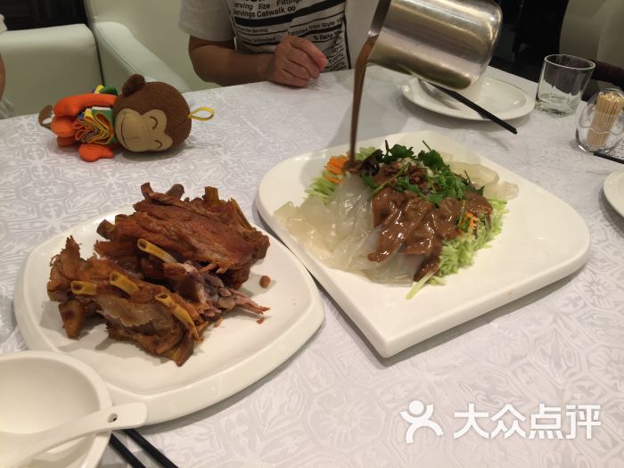 北李妈妈菜(小白楼国贸购物中心店)熏排骨,大拉皮图片 - 第1张