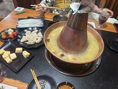 -果松木炭酸菜铜火锅·外婆参鸡汤