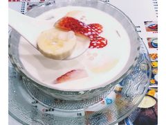 -广信牛奶甜品世家(台东店)