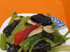 -德元兰州纯汤牛肉面(龙阳路店)