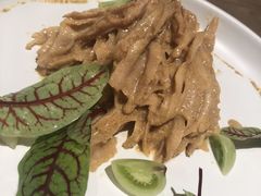 芥末鸭掌-小大董·烤鸭(凤凰汇店)