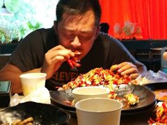 -沪小胖小龙虾(淮海中路旗舰店)