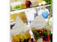 -三佰瑞冻酸奶(凯德MALL店)