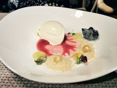 花椒冰淇淋配黑芝麻松糕-鱼桥巷·美学川菜