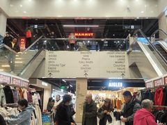 -燕莎奥特莱斯购物中心