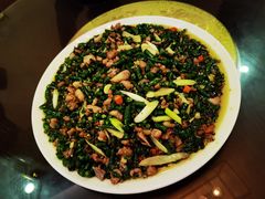 特色尖椒兔-江湖黑大兔(杨家坪店)
