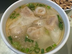 龙抄手-金熊猫川菜餐厅