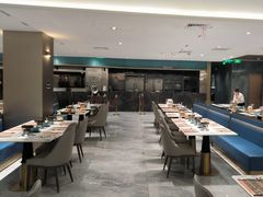 -金马门国际美食百汇(珞喻路店)